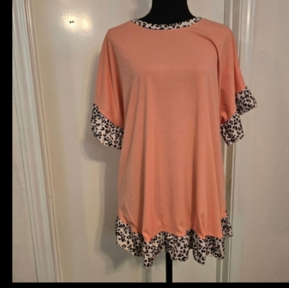 #906 Cellabie women's leopard print and salmon color blouse